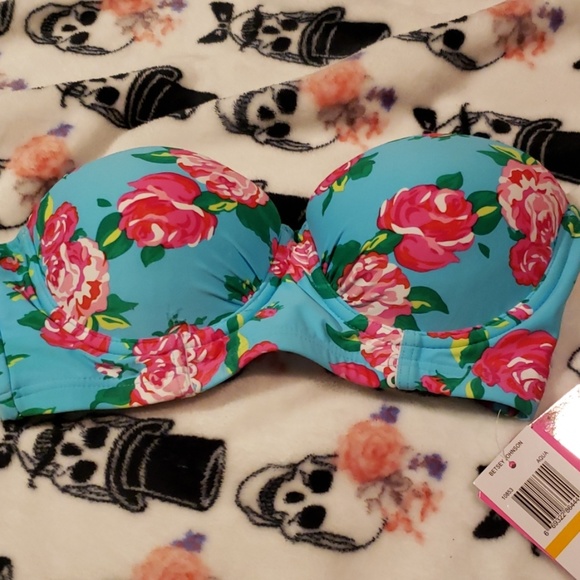 Betsey Johnson Other - Betsey Johnson  swim top